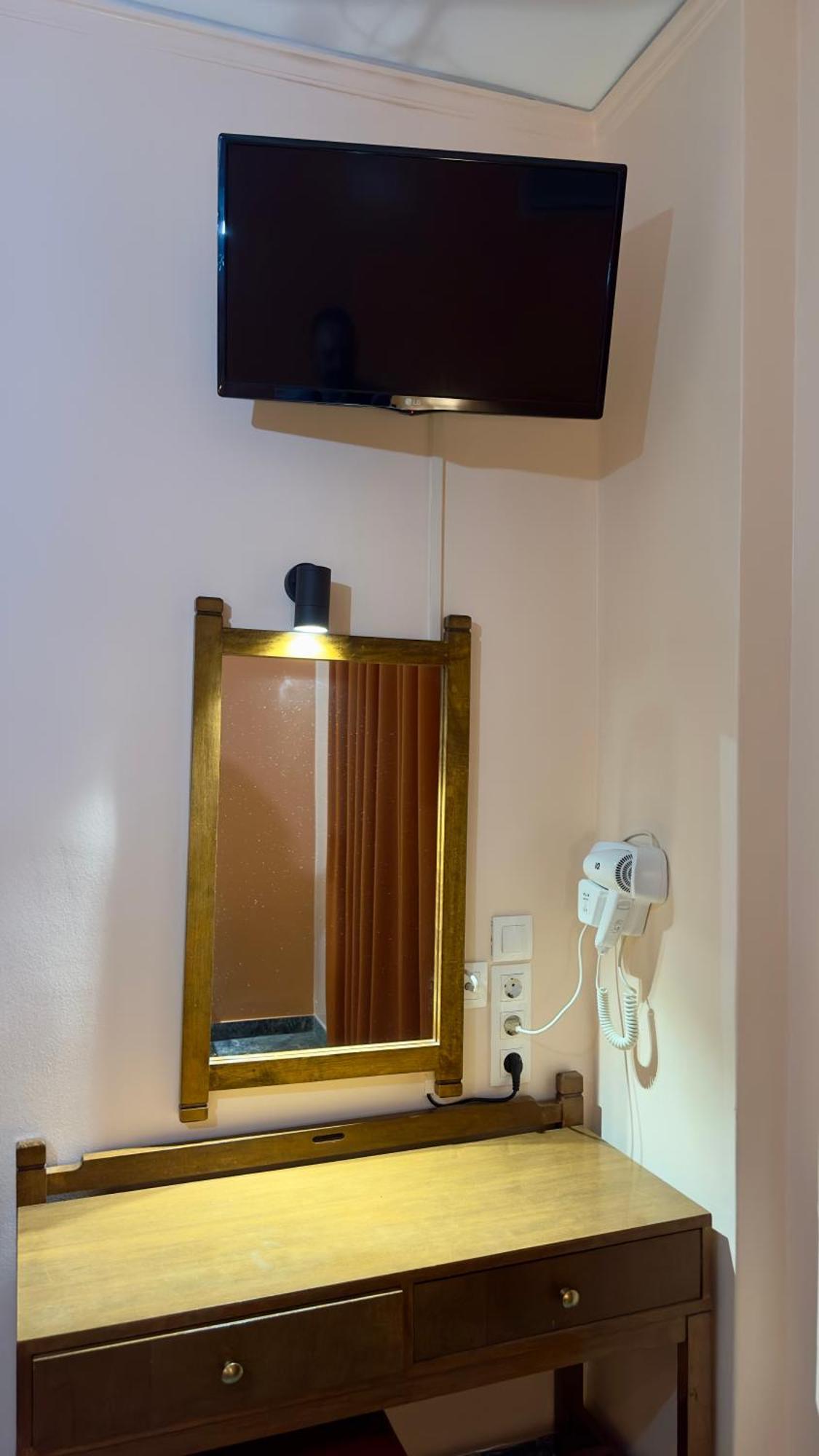 Hotel Cosmos Athens Luaran gambar