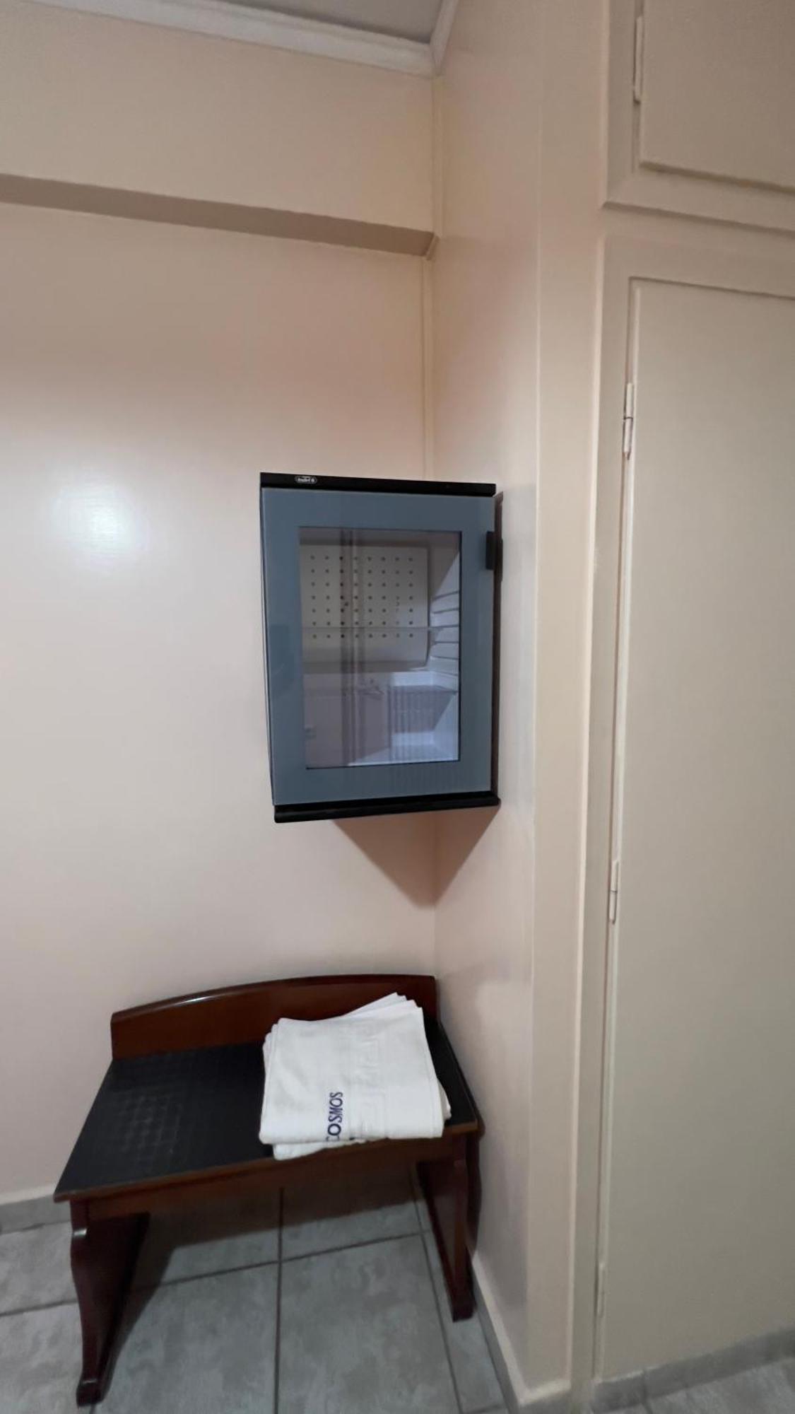 Hotel Cosmos Athens Bilik gambar